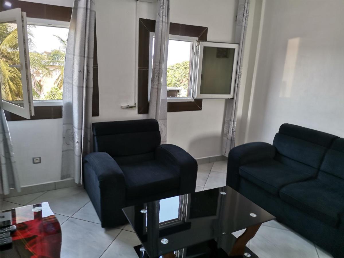 Residence Hoteliere Mb-202 C ดูอาลา ภายนอก รูปภาพ