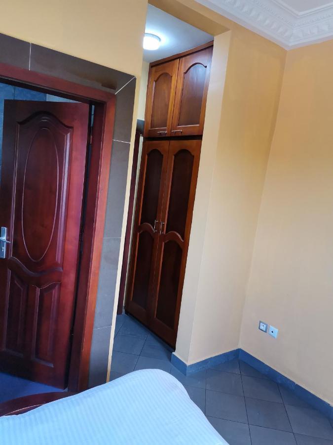 Residence Hoteliere Mb-202 C ดูอาลา ภายนอก รูปภาพ